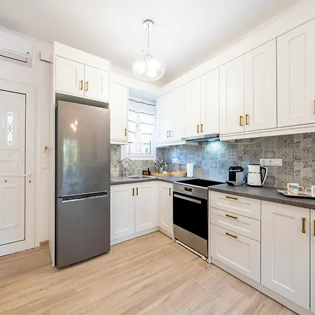 Garden View Poseidonas *